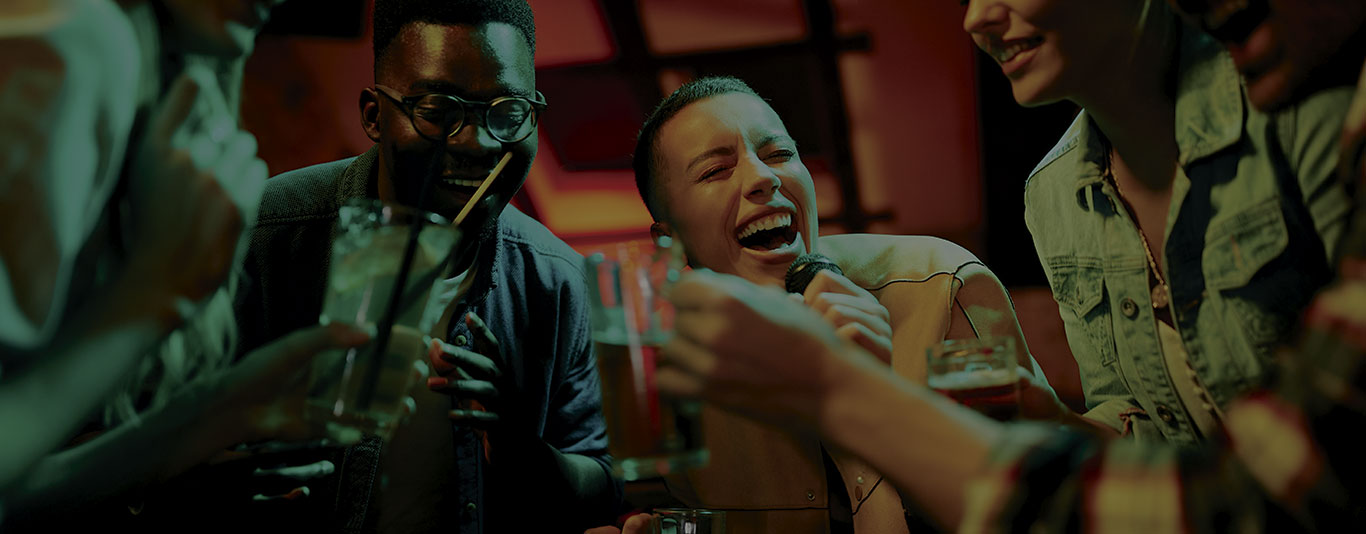 Pub crawl experience in Madrid
