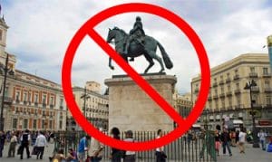 No in this statue - Free Tour Madrid