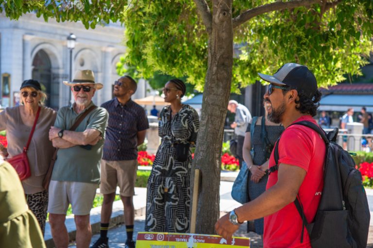 Walking Tour Madride Travel